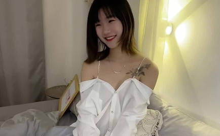 杏吧原创.周年纪念日忄生感服装诱惑-小樱